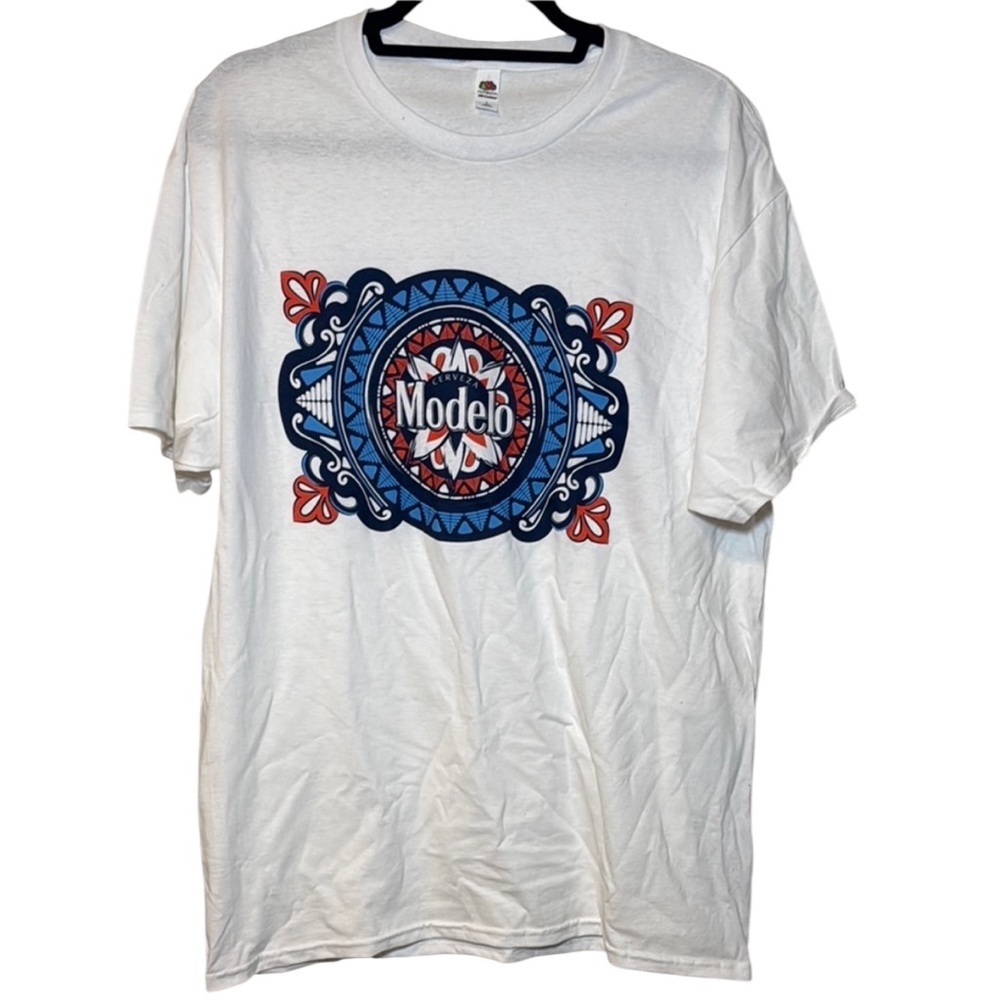 Unisex Modelo Graphic Tee Size Large